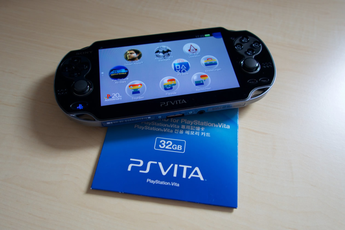 PS Vita (PCH-1004)